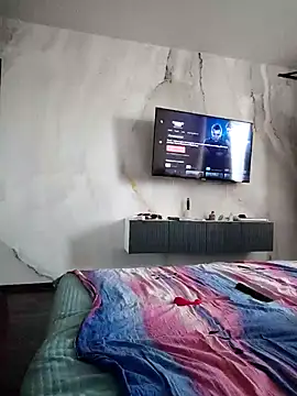 Snapshot of AlisaWyn chatting on 02-15-26, 10:03 AlisaWyn online show from 02-15-26, 10:03