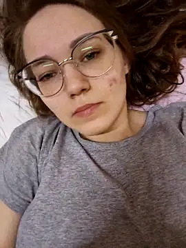 Snapshot of AlisaWyn chatting on 02-21-26, 01:17 AlisaWyn online show from 02-21-26, 01:17