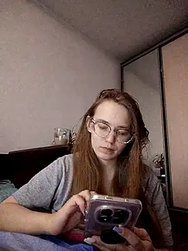 Snapshot of AlisaWyn chatting on 03-05-26, 02:07 AlisaWyn online show from 03-05-26, 02:07