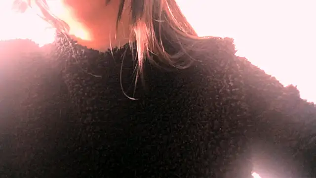 scarletr red online show from 09-28-25, 05:29