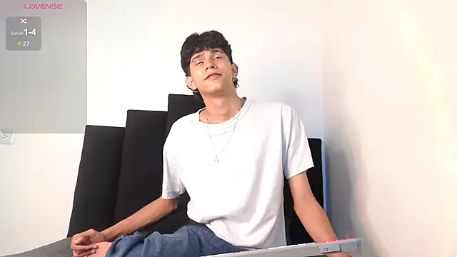 alexmark  online show from 12-03-25, 07:12