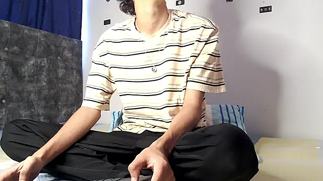 alexmark  online show from 04-21-26, 04:56