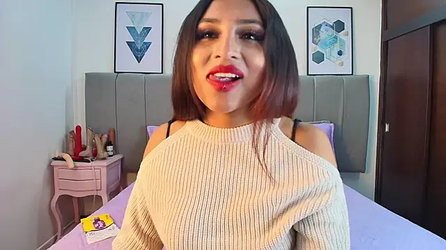 Snapshot of Naiaa_Cruz chatting on 09-15-25, 07:36 Naiaa Cruz online show from 09-15-25, 07:36