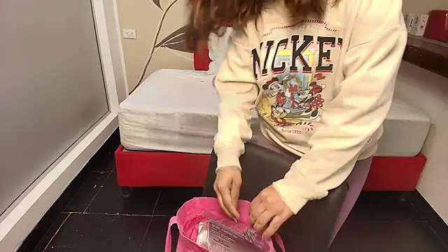 SexyRachel  online show from 09-19-25, 12:39