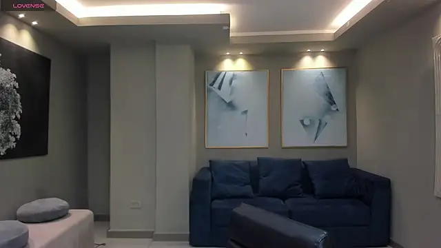 LeahNovac online show from 09-10-25, 11:10