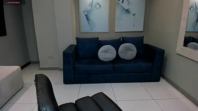 LeahNovac online show from 11-04-25, 11:20