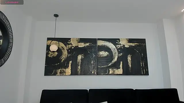 LeahNovac online show from 11-26-25, 11:22