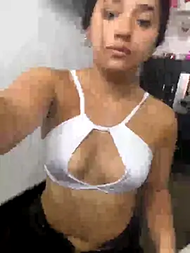 Luciaparker03 online show from 10-31-25, 03:13