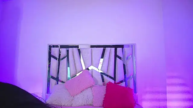 melody  stone online show from 09-14-25, 04:00