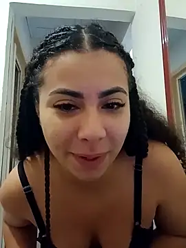 Snapshot of A_maddy chatting on 10-19-25, 02:18 A maddy online show from 10-19-25, 02:18