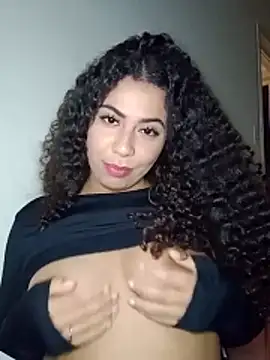 Snapshot of A_maddy chatting on 10-28-25, 10:56 A maddy online show from 10-28-25, 10:56