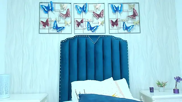 Snapshot of Alison_Carde05 chatting on 11-14-25, 07:23 Alison Carde05 online show from 11-14-25, 07:23