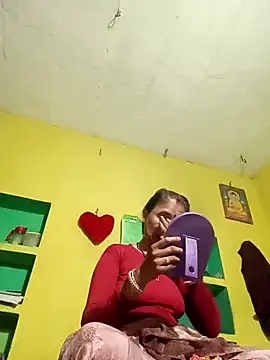 Snapshot of Monika_thakurr chatting on 09-16-25, 09:16 Monika thakurr online show from 09-16-25, 09:16