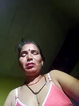 Snapshot of Monika_thakurr chatting on 09-26-25, 10:25 Monika thakurr online show from 09-26-25, 10:25