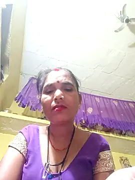 Snapshot of Monika_thakurr chatting on 10-07-25, 10:51 Monika thakurr online show from 10-07-25, 10:51