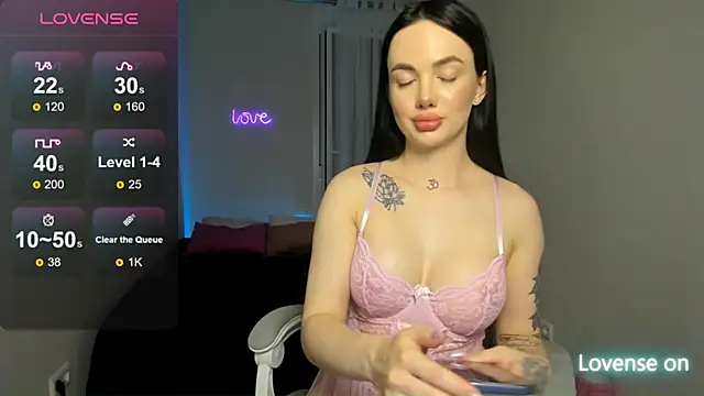 Snapshot of SelinaStorm chatting on 04-24-26, 11:07 SelinaStorm online show from 04-24-26, 11:07
