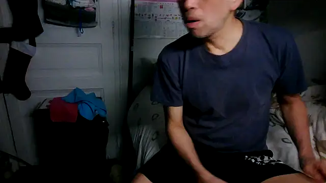 Snapshot of masculado69 chatting on 03-16-26, 12:06 masculado69 online show from 03-16-26, 12:06