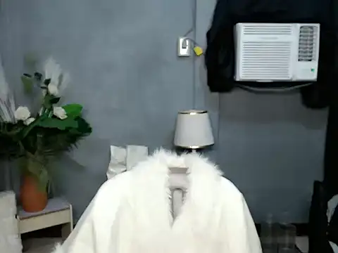 scarlet enchantress online show from 09-18-25, 05:04