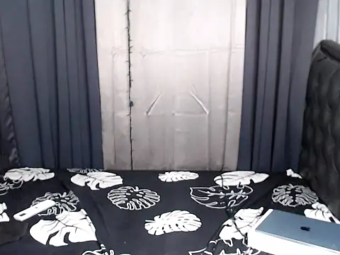 scarlet enchantress online show from 09-27-25, 01:10