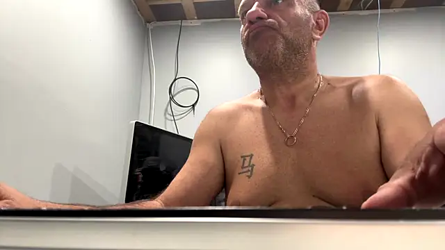 frankyjones8989 online show from 10-28-25, 07:38