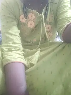 hotmahitha online show from 05-13-26, 01:52