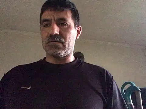 Snapshot of hansjobman2020 chatting on 06-11-26, 04:05 hansjobman2020 online show from 06-11-26, 04:05