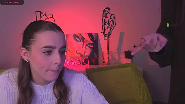 aria moo online show from 10-22-25, 07:13