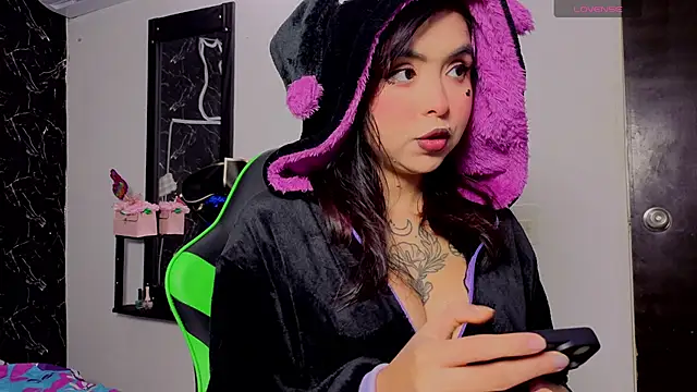 Snapshot of rin_yamamoto chatting on 10-17-25, 03:14 rin yamamoto online show from 10-17-25, 03:14