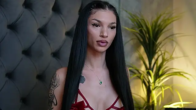 Snapshot of MiamiCoffee chatting on 09-16-25, 05:47 MiamiCoffee online show from 09-16-25, 05:47