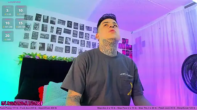 Sarahandzack online show from 09-10-25, 09:09