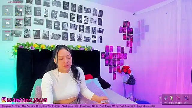 Sarahandzack online show from 09-13-25, 05:24