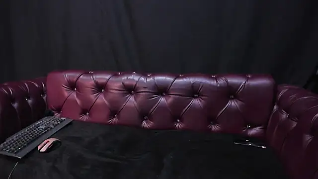 Snapshot of Scarlett_14_ chatting on 09-21-25, 03:08 Scarlett 14 online show from 09-21-25, 03:08