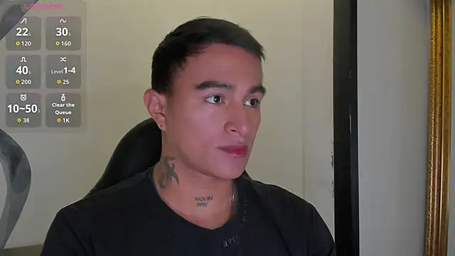 Snapshot of LiamDeep chatting on 10-14-25, 08:53 LiamDeep online show from 10-14-25, 08:53