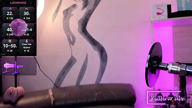 Snapshot of LiamDeep chatting on 11-24-25, 08:41 LiamDeep online show from 11-24-25, 08:41