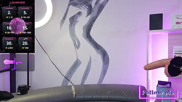 Snapshot of LiamDeep chatting on 11-25-25, 09:15 LiamDeep online show from 11-25-25, 09:15