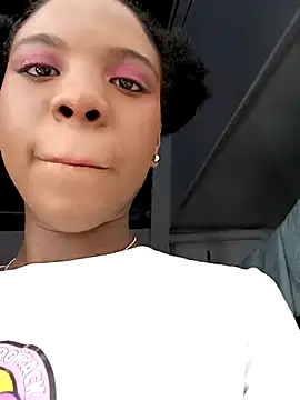 AmiraMorgan online show from 10-22-25, 02:56