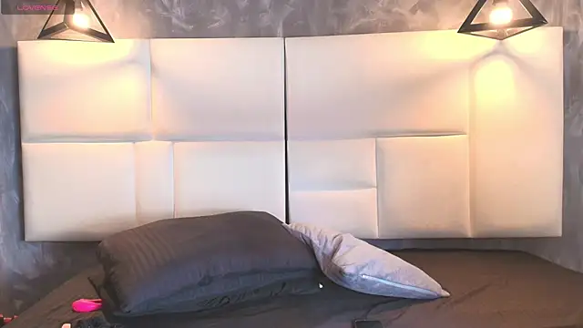 Snapshot of SunshineLizzy chatting on 10-16-25, 01:01 SunshineLizzy online show from 10-16-25, 01:01