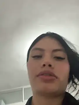 Snapshot of fendi_E chatting on 09-11-25, 04:01 fendi E online show from 09-11-25, 04:01