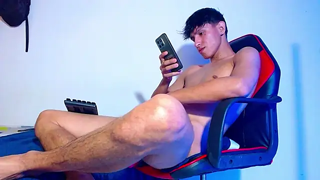 rowanbigboy23 online show from 11-02-25, 11:18