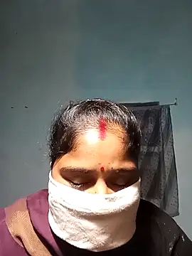 Sheema tyagi online show from 11-28-25, 08:44