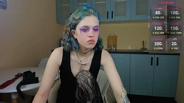 NoelleGothicShadow online show from 01-17-26, 05:56