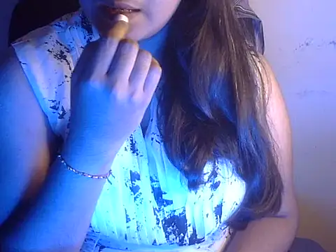 Snapshot of Aanya_Hazel chatting on 09-22-25, 09:17 Aanya Hazel online show from 09-22-25, 09:17