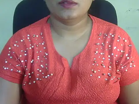 Snapshot of Aanya_Hazel chatting on 10-12-25, 07:24 Aanya Hazel online show from 10-12-25, 07:24