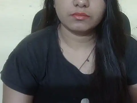 Snapshot of Aanya_Hazel chatting on 11-21-25, 09:02 Aanya Hazel online show from 11-21-25, 09:02