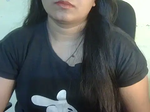 Snapshot of Aanya_Hazel chatting on 11-28-25, 08:00 Aanya Hazel online show from 11-28-25, 08:00