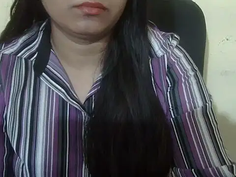 Snapshot of Aanya_Hazel chatting on 12-01-25, 12:48 Aanya Hazel online show from 12-01-25, 12:48