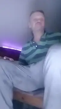 Kuba Gd online show from 04-21-26, 04:19