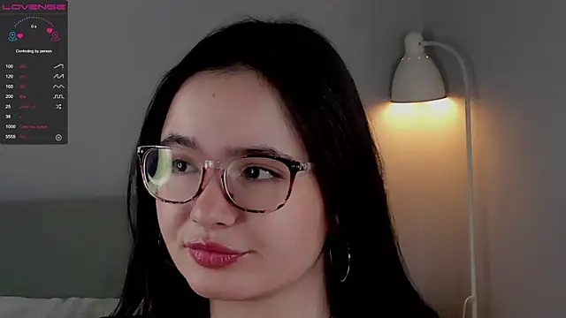 WildaBisom online show from 10-20-25, 01:28