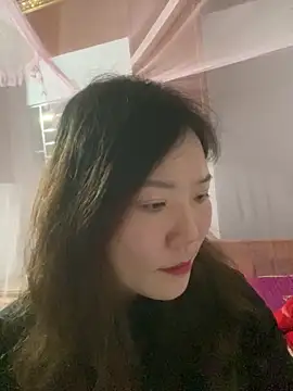 Snapshot of Pyy07 chatting on 02-04-26, 12:22 Pyy07 online show from 02-04-26, 12:22