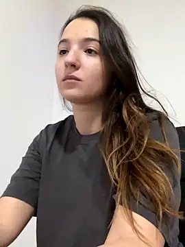 Snapshot of MissMay chatting on 10-19-25, 03:01 MissMay online show from 10-19-25, 03:01